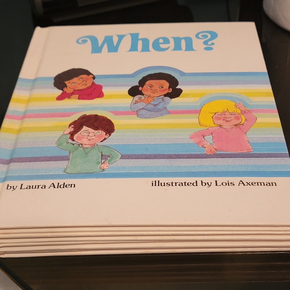 Childrens Question Book Set of 4 by Roberta Clark Why. Who, What & When